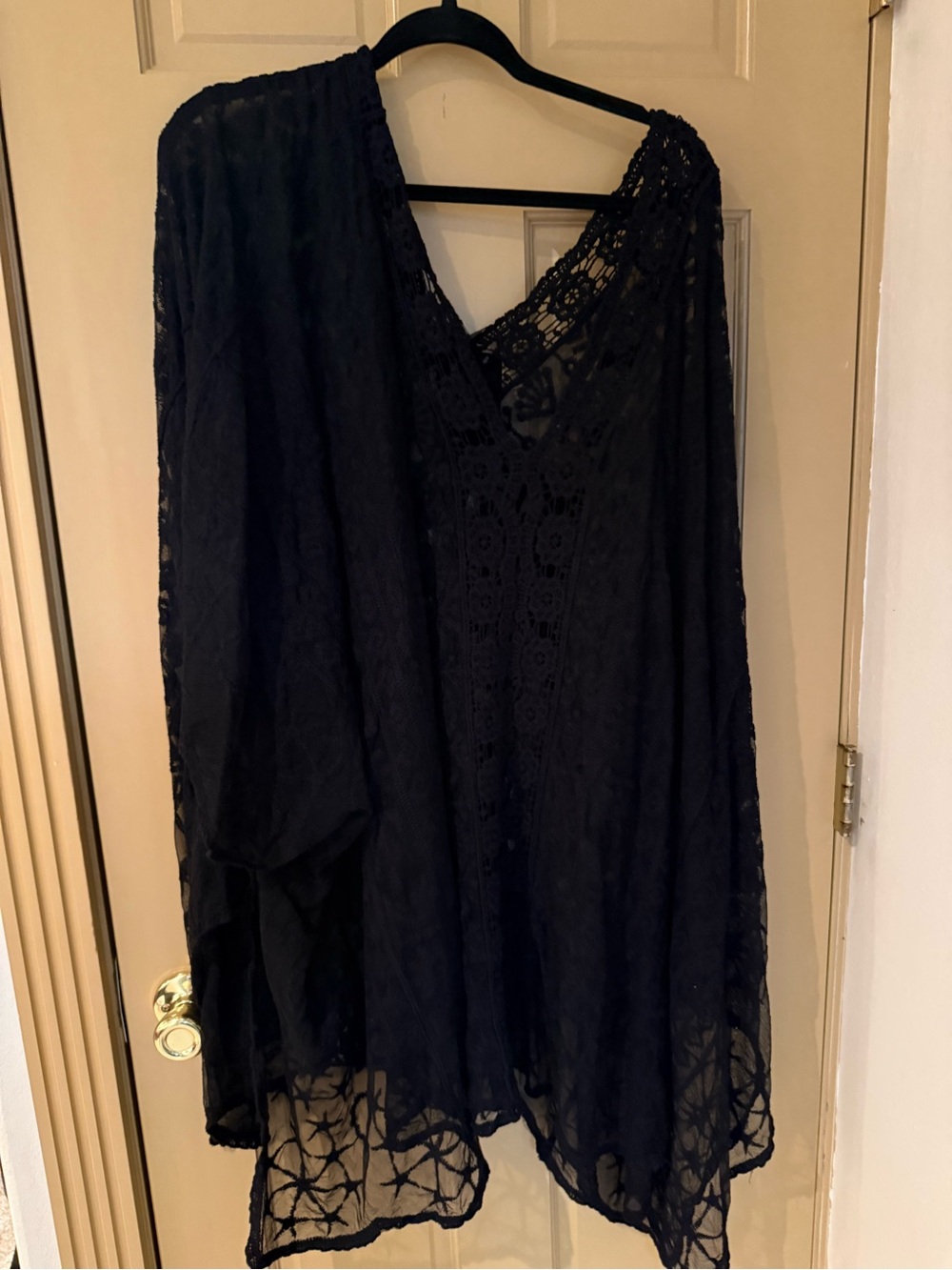 torrid Black Scalloped Lace Poncho